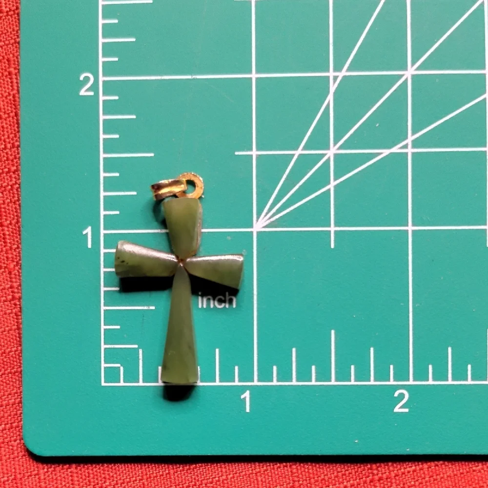 Green and Gold Tone, Jade And Quartz, Jewelry Set. Four Piece. - Picture 4 of 9